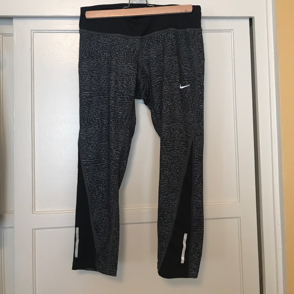 Nike dry-fit capri workout pant